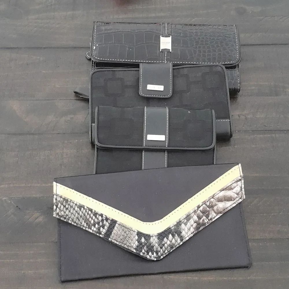 Bundle of wallets good condition 3 Nine West one envelope wallet
